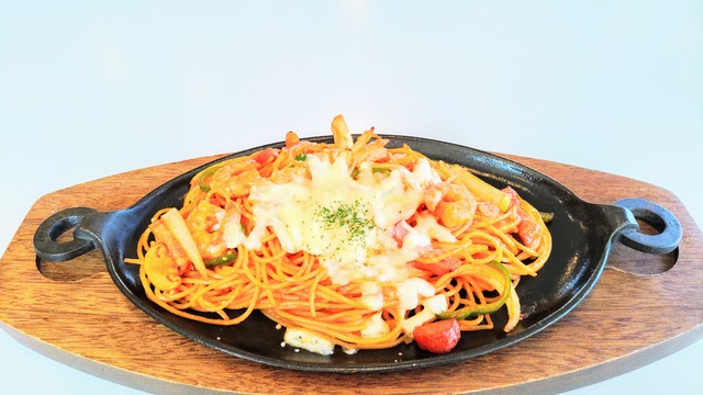 鉄板ナポリタンチーズ焼き